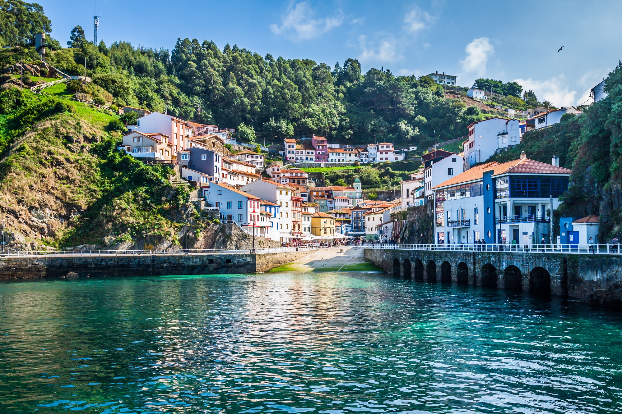 Cudillero Asturias shutterstock_235755028 x2000